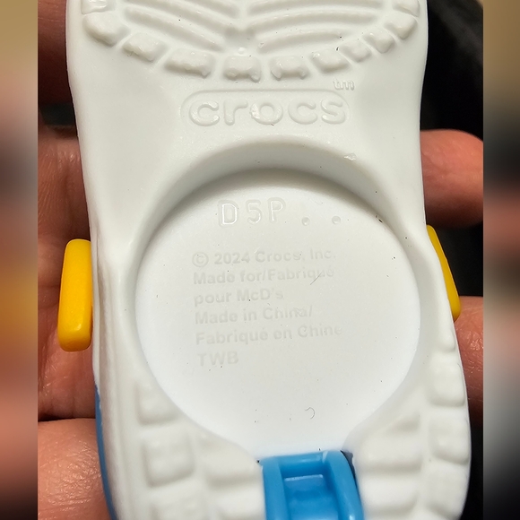 McDonald's Happy Meal 2024 Blue with Yellow Strap Croc Toy New Without Tags - Picture 7 of 10